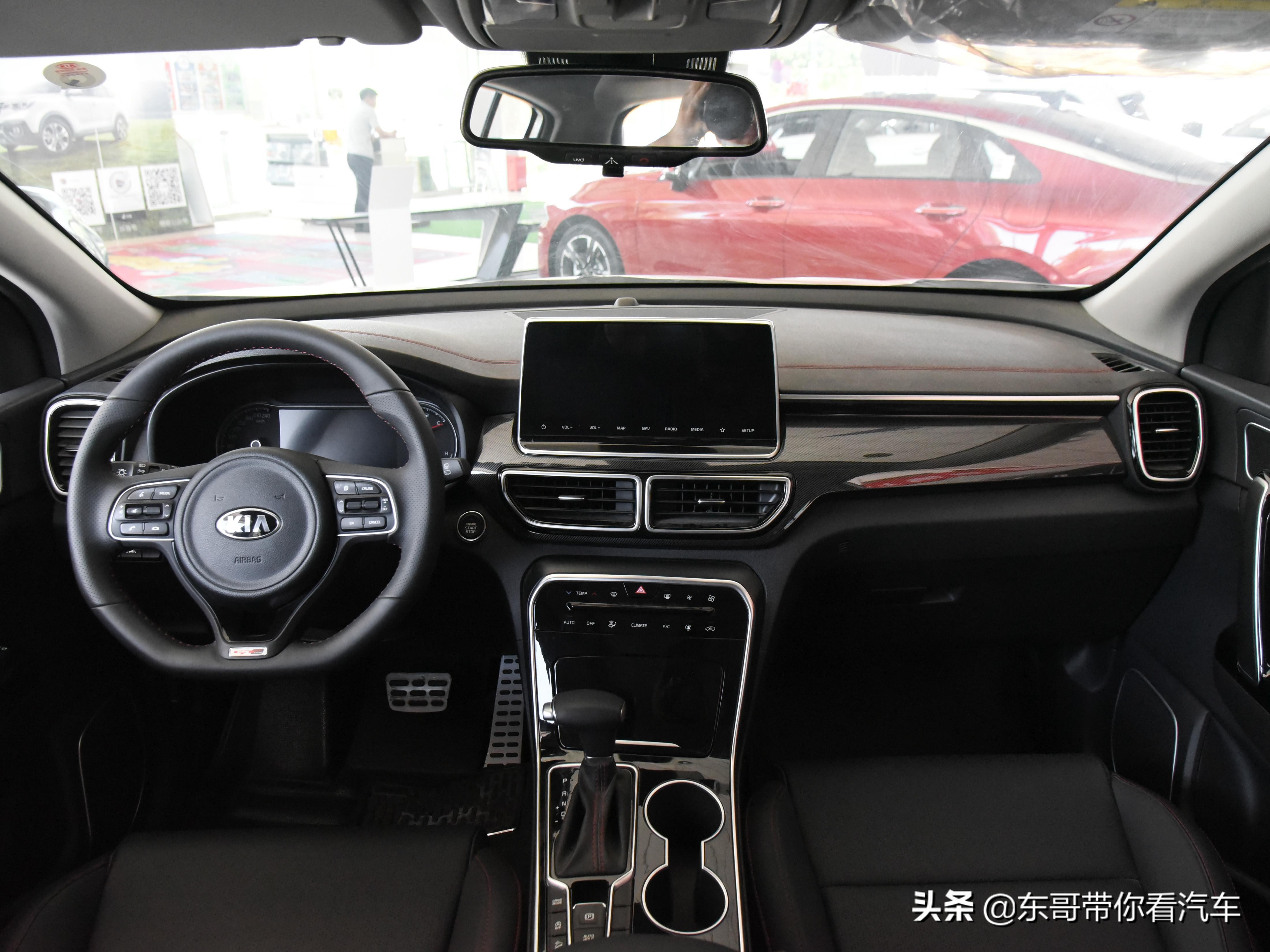 16.28万元起，家用好帮手，配置堆满，实拍起亚KX5