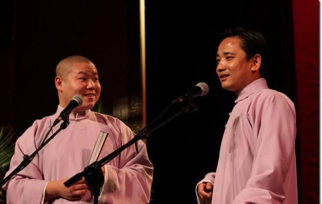 初中生14岁当保安，15岁做服务员，遇郭德纲挣10亿票房