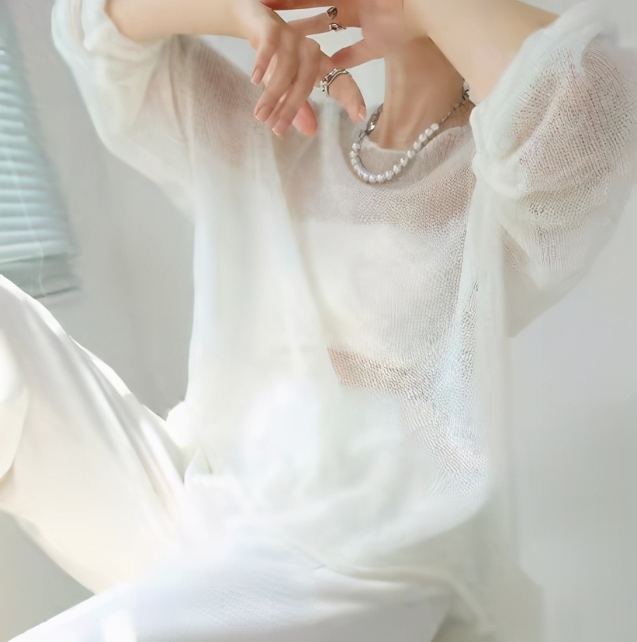 你知道最好的毛衣吗？马海毛——当下最时髦的毛衣，网红界的新宠