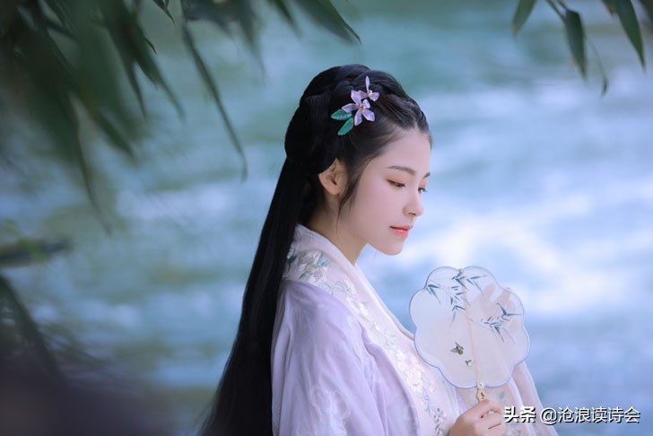 江西美女以诗写心，字字精致唯美，纯粹真情让人动容，细读被感动