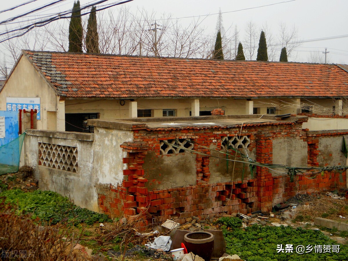 农村长期无人居住的房屋，会不会被拆除，有没有补偿