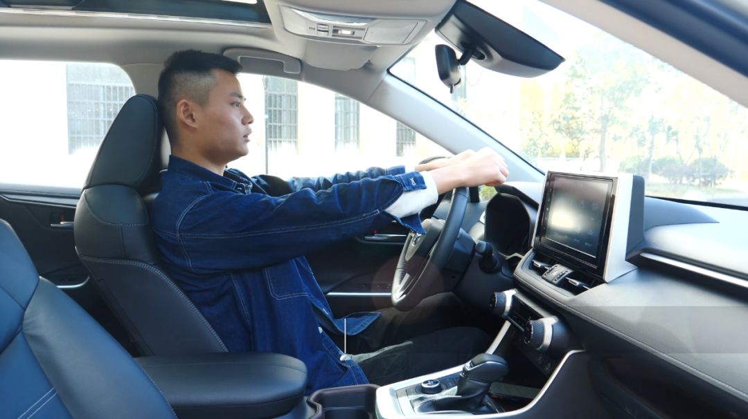 四个方面详细评测丰田RAV4 我发现了这些优点和缺点