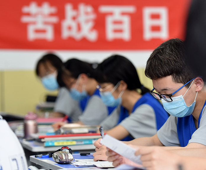 浙江省高考招生计划出炉，“录取分段”改变，英语有2次考试机会