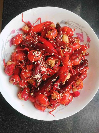 世界十大昂贵海鲜排行榜：从蓝鳍金枪鱼到龙虾的顶级海味盛宴