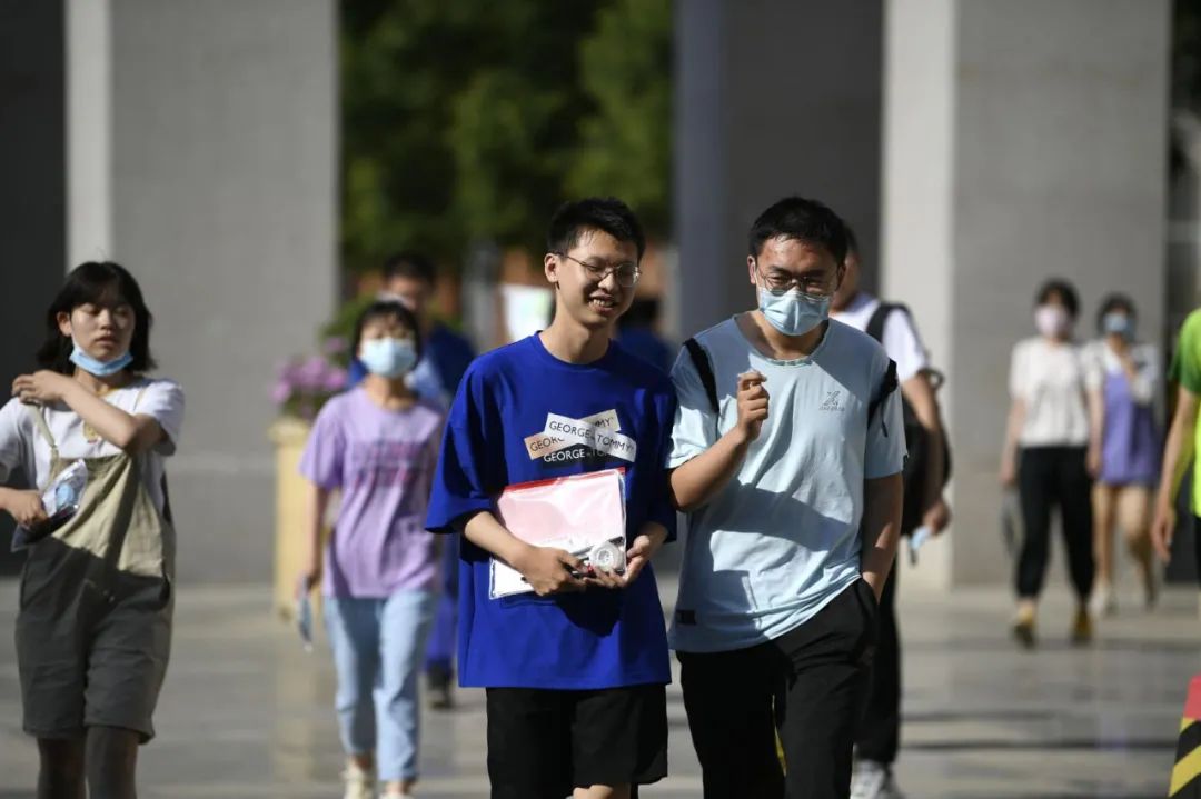 2020高考刚结束，成绩查询时间就出来了，这期间要干这3件事