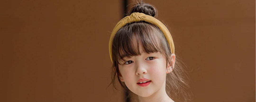 女生梳小辫子的方法 女生梳小辫教程