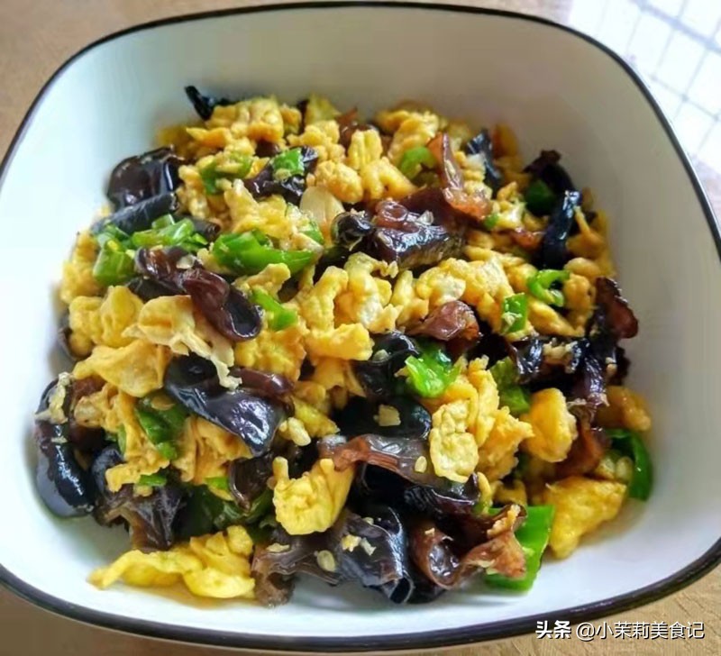 菜谱营养饮食(儿童成长营养饮食搭配菜谱)