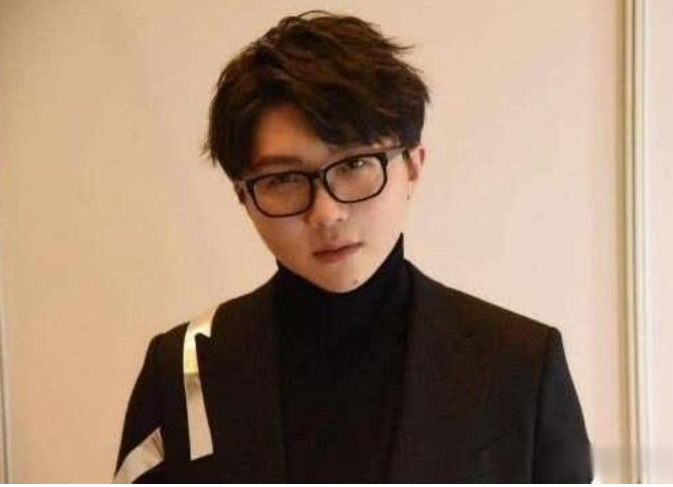 王冰冰身高有多高（看起来很矮实际很高的明星介绍）