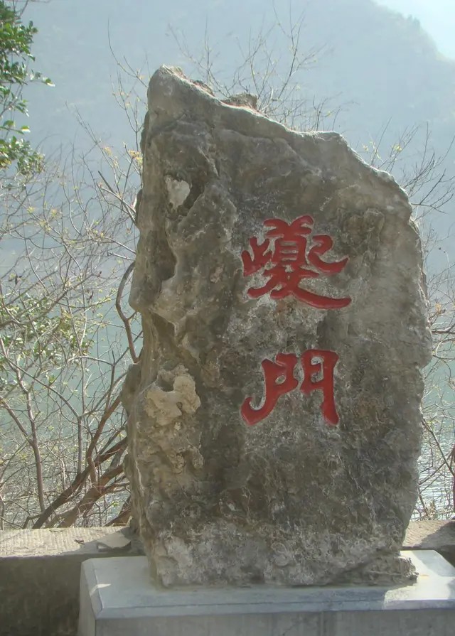 白帝城位于什么地方（寓有“诗城”之称的白帝城景观分享）