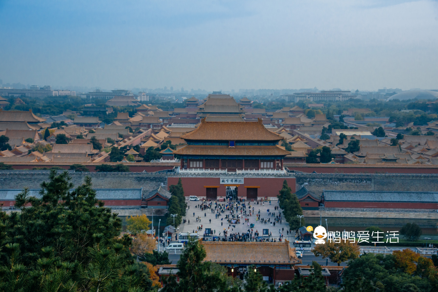 堆土而成曾是北京城的制高点，俯瞰故宫好去处，只要2元