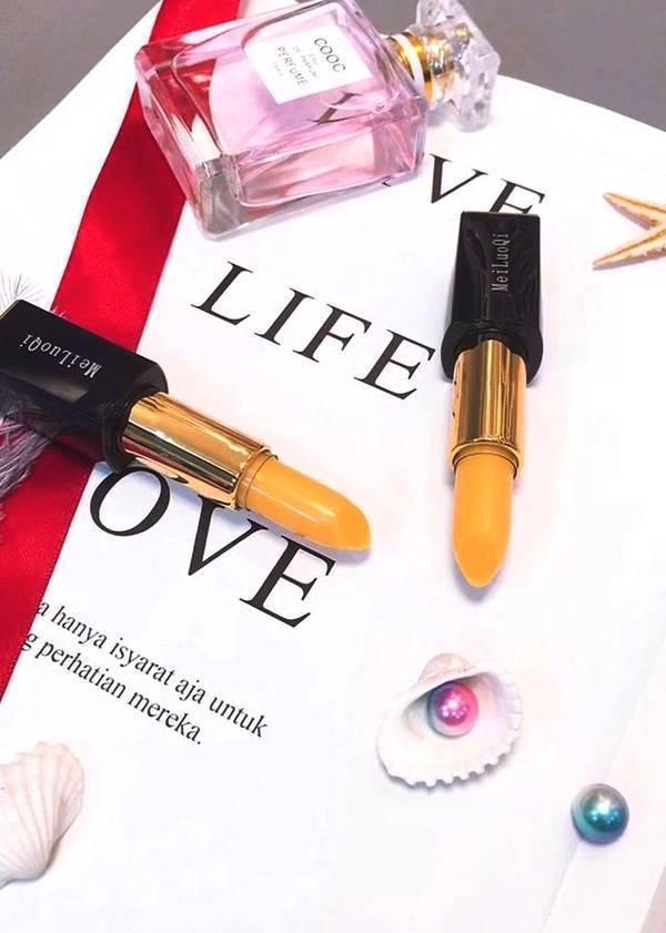 霸屏口红来袭，黑黄皮肤涂了就上瘾，让你白到发光！