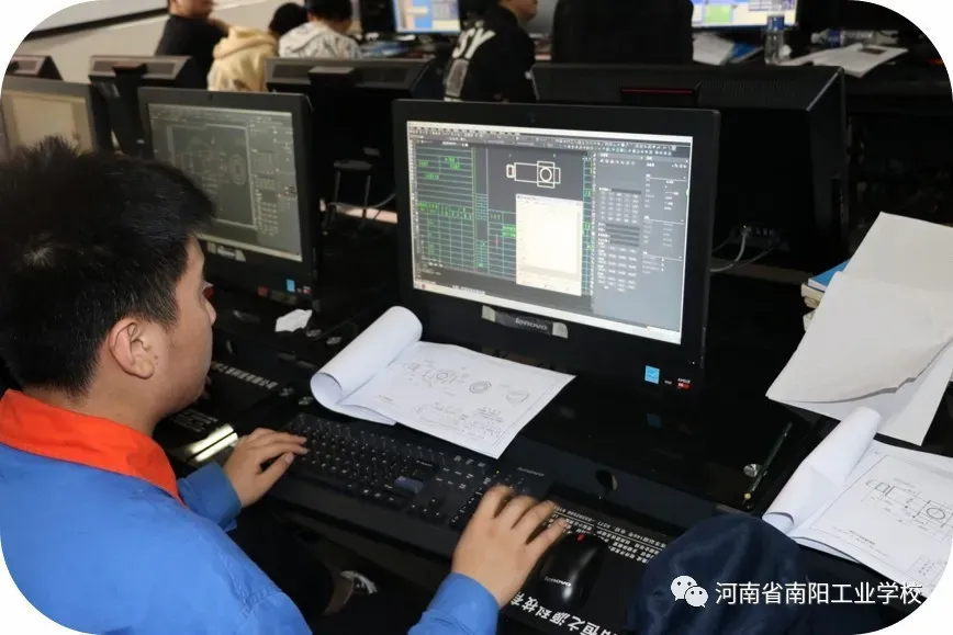 考不上高中，南阳中职中专技校，高级技工学校，3+2大专