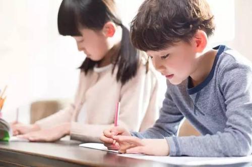 學(xué)好英語(yǔ)很難嗎?教會(huì )你4個(gè)方法,助你輕松學(xué)好英語(yǔ)