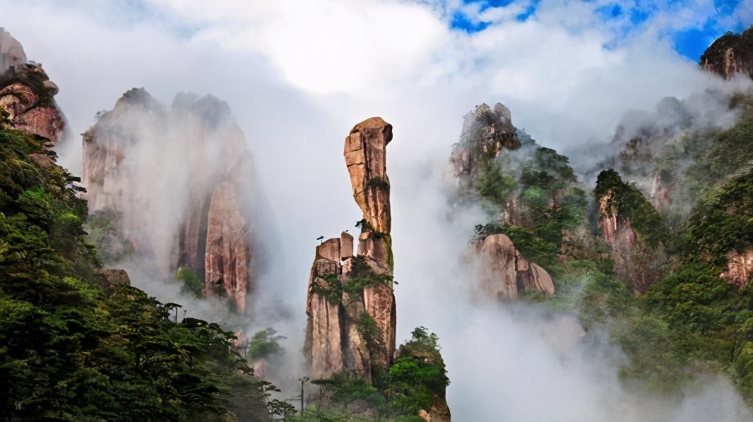 江西小众名山——三清山，风景媲美黄山，是五一长假旅行的好去处