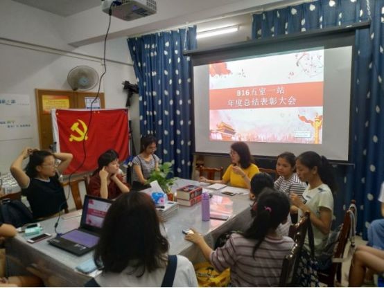 羡慕！坐拥十几条交通线，宿舍楼里还有“健身房”，这所大学超“火爆”！