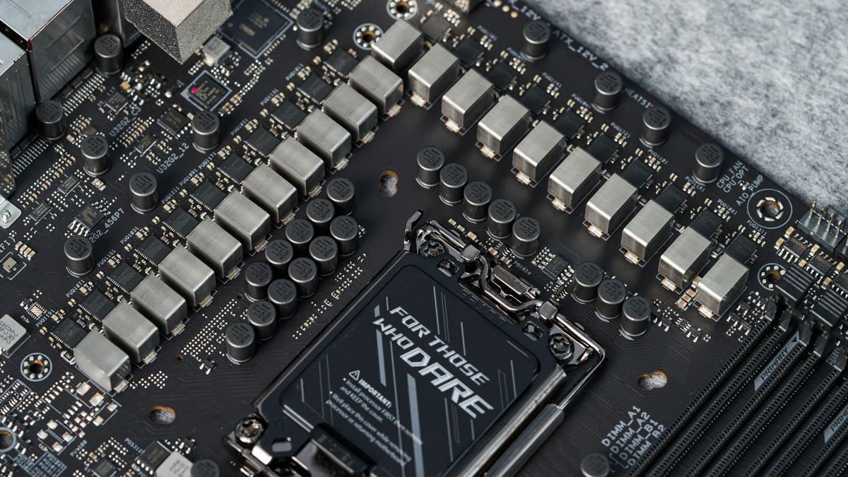 ROG MAXIMUS Z690 HERO 主板评测：Alder Lake处理器的高配伴侣