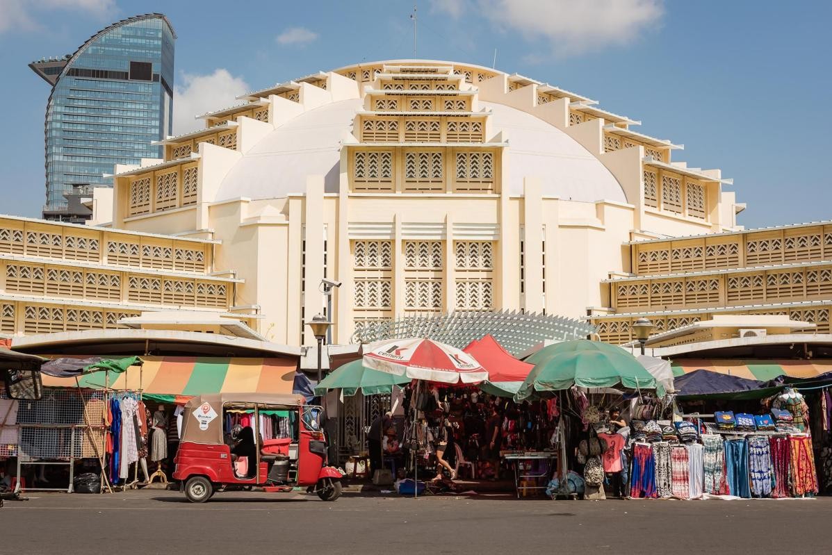 金百汇：亡人节带动本地旅游业回暖，柬埔寨经济加速恢复中