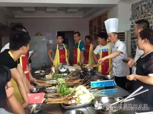 来来来，带您看看品诺餐饮小吃培训学员日常学习现场吧~