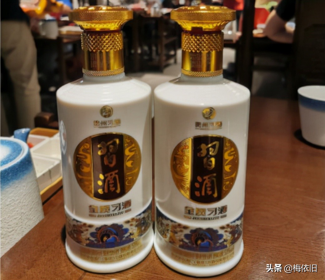 除了茅台，热销的酱香白酒还有这4种，价格便宜，都是纯粮酿造