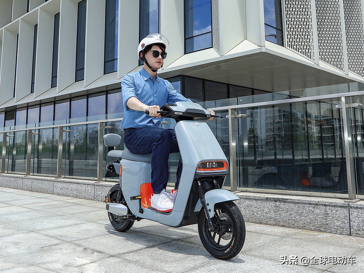 续航100公里的新国标电动车：绿源电动车INNO5这五项功能很特别