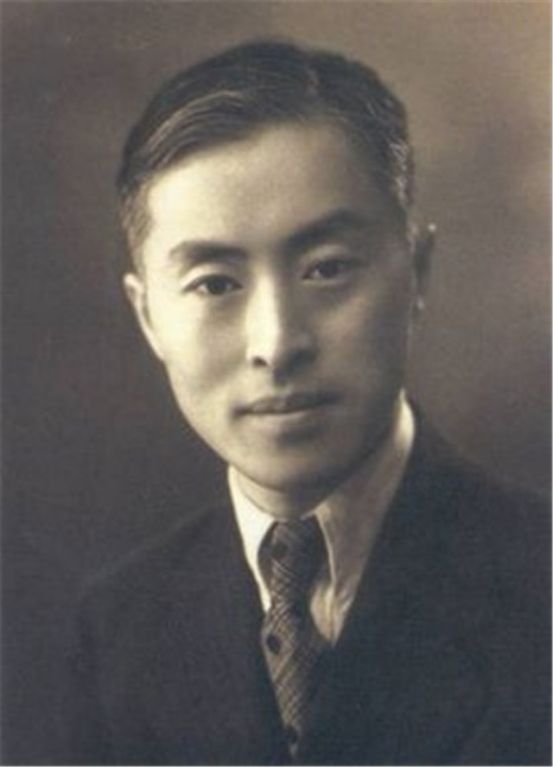 �й��ع�ʷ�ϵ�һ��˫�ؼ����51�������̣���˵����������֪����