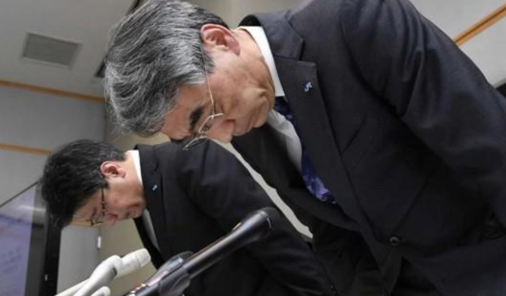 �ձ�Ͷ����͵͵��ը�������ҹ���60����ϱ����ķ��ֵ����񵯵�