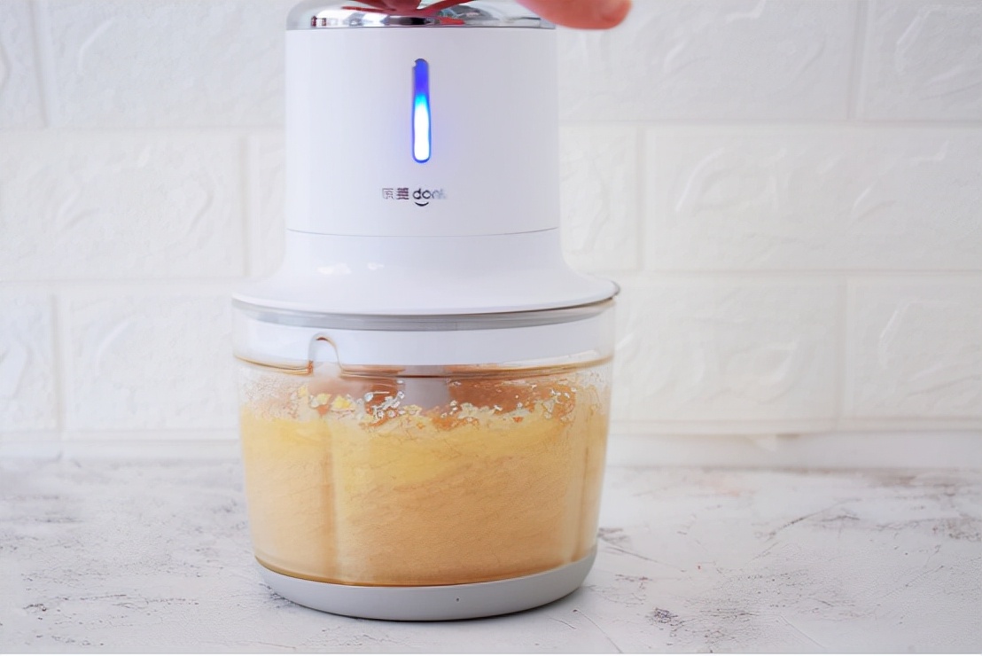 想吃花生酱不用买，自己在家也能做，纯天然的更健康