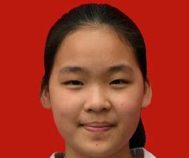 从初中到大学的“一寸照”对比，逆袭的最高境界，变得更加清秀了