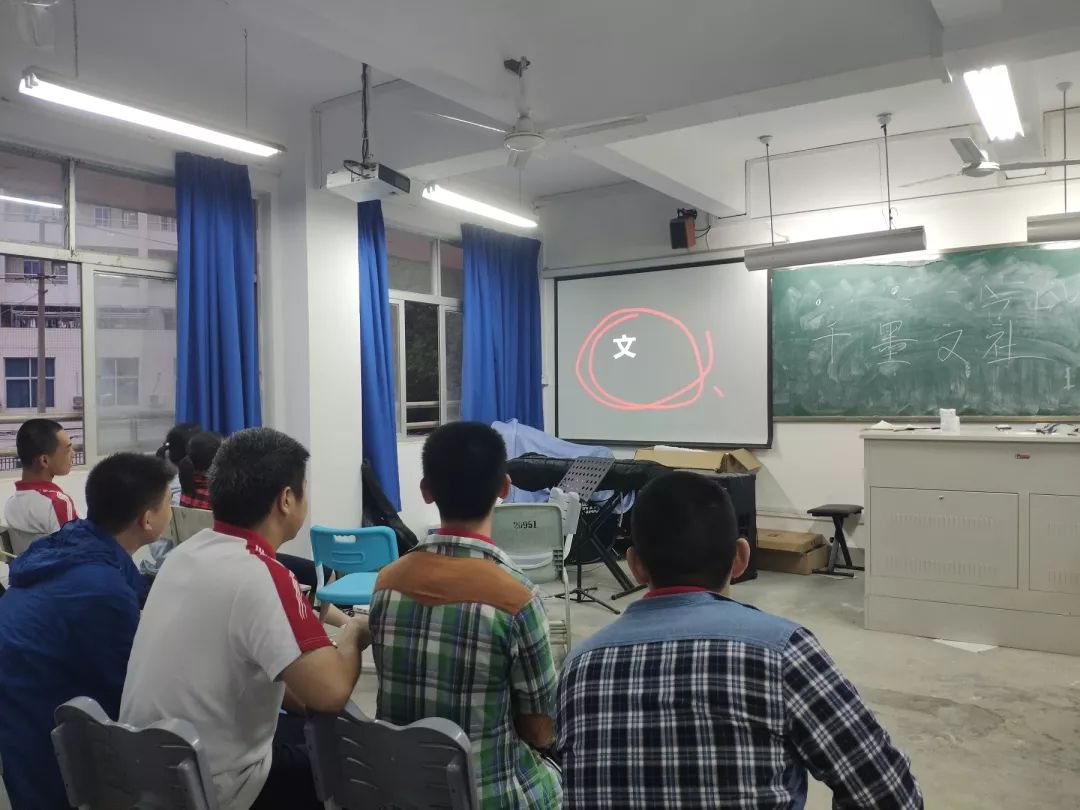 黑马！拿下高考文科最高分！走近“烟台山之巅”—福州高级中学