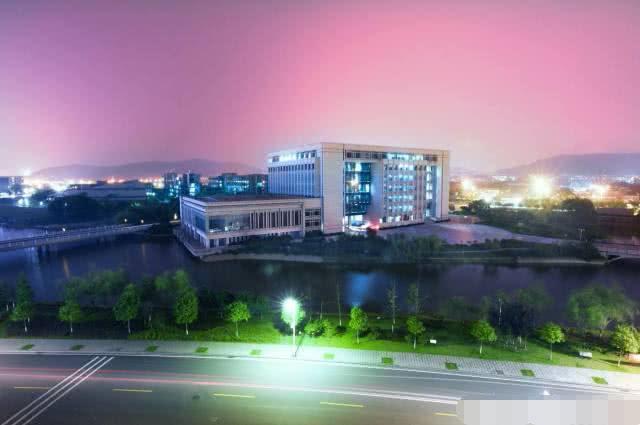 “合并”最成功的的5所大学，浙大第一，武汉两所高校入榜