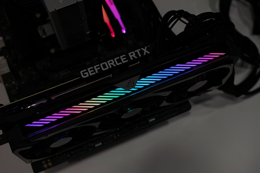 2021年度巨献：NVIDIA RTX 3080显卡横评 中