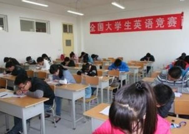 教育部通知，这类证书或将取消考了也没啥用，在校大学生需了解