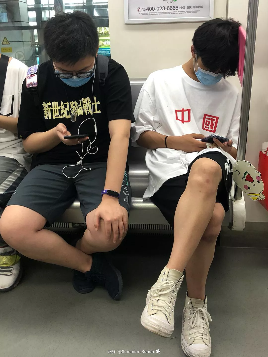 这些衣服的slogan不止酷,还有态度