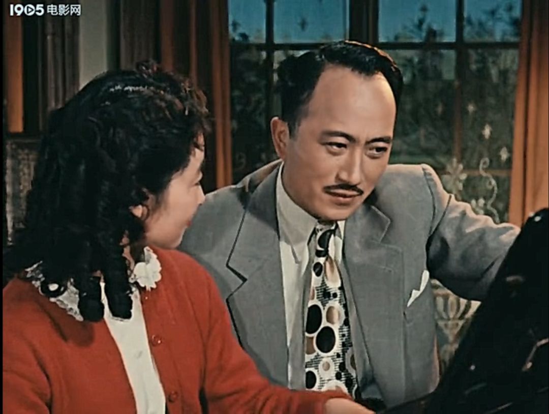 1957年的电影《不夜城》老电影里的老上海
