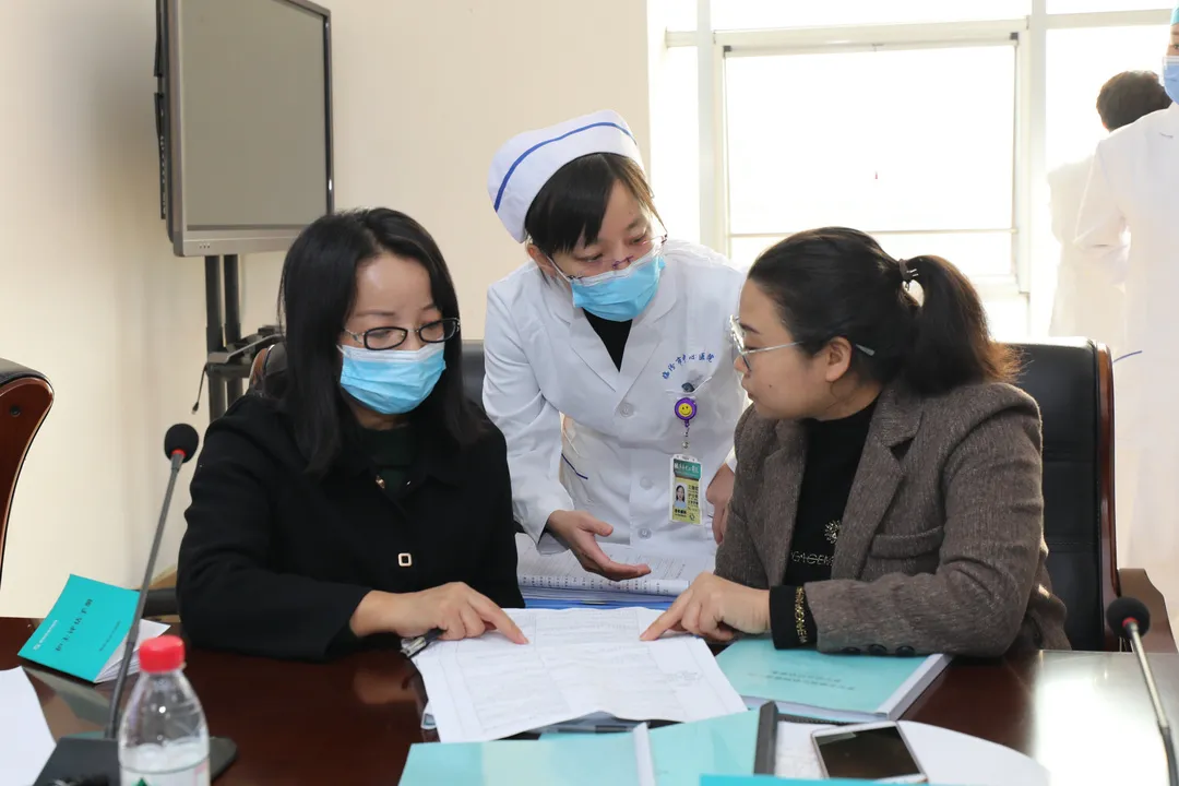 临汾市中心医院接受山西省老年友善医疗机构建设评审组评审
