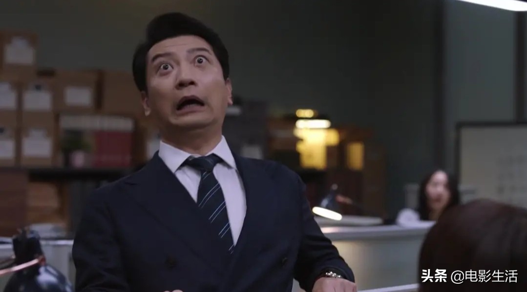 豆瓣评分5.3，《精英律师》致命的伤不止靳东的“装”