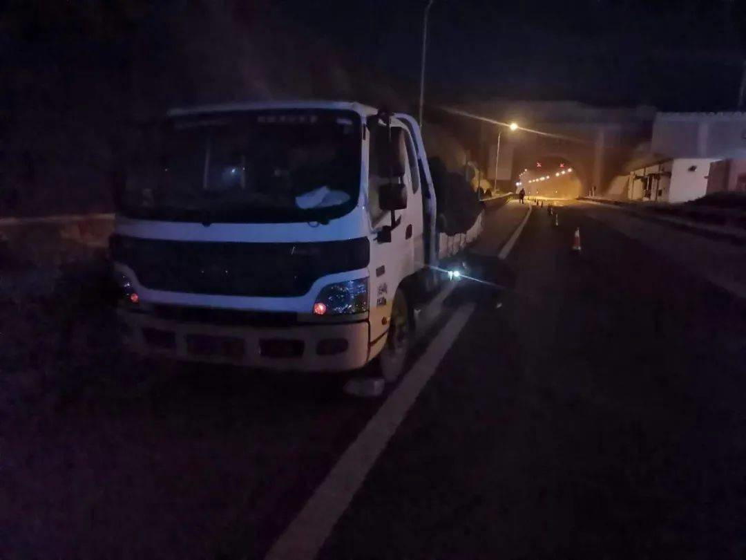 最绝望的死法：1000度高温烘烤53小时，39人殒命，隧道成熔炉