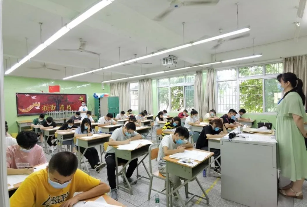 四川高职单招参考人数再创新高，90所高校招生超21万