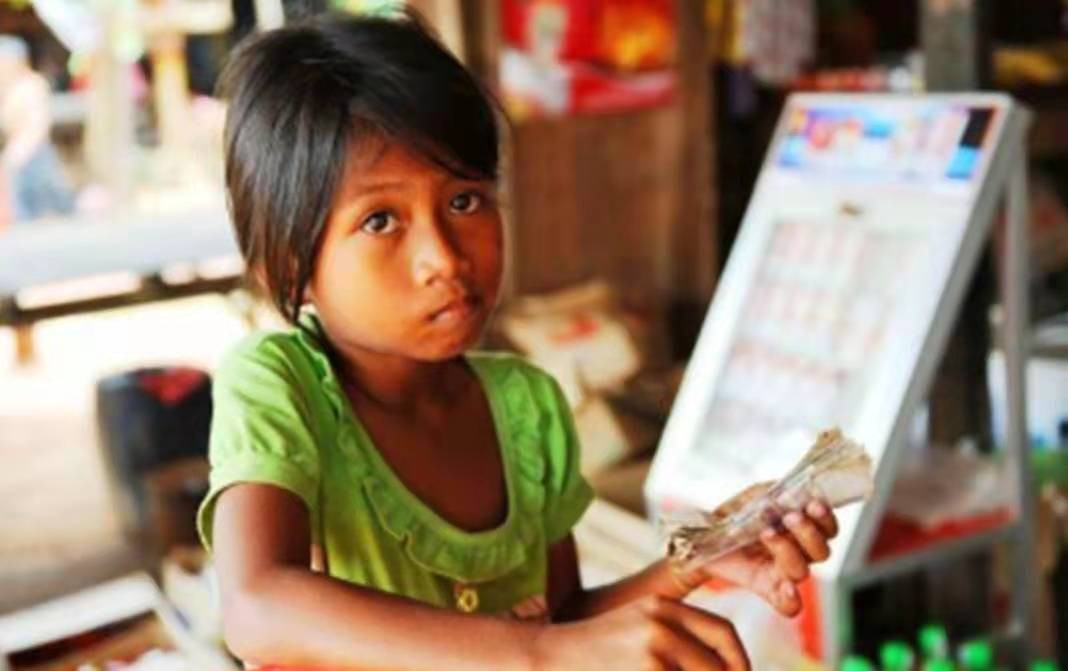 柬埔寨吴哥窟的悲歌：辍学的女童，接客的雏妓