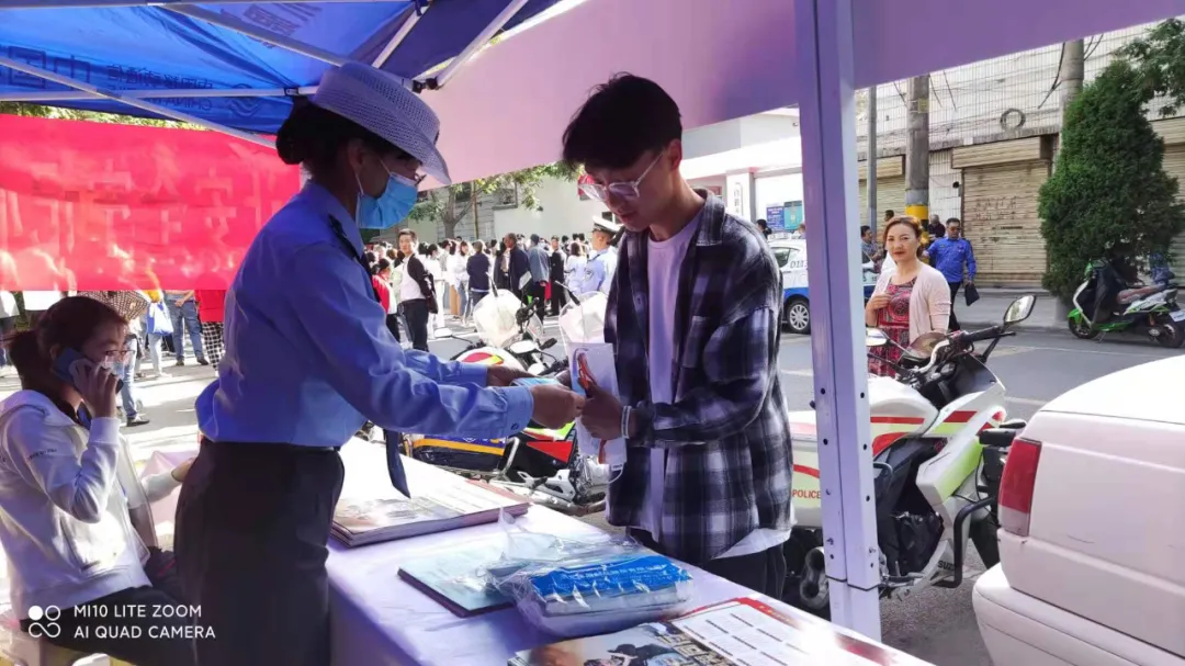 【护航高考】高考第一天，甘肃公安为梦护航！