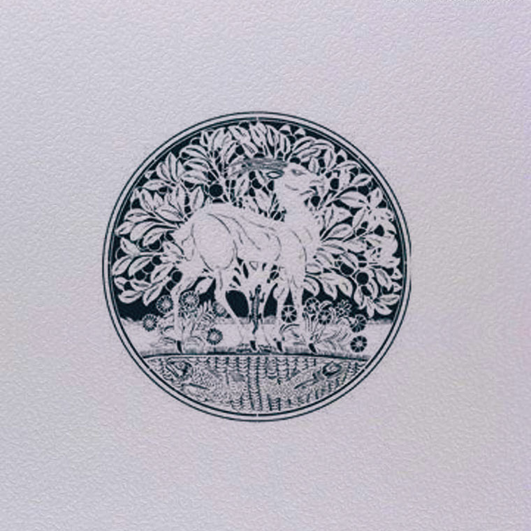 古代视为神物，形似美丽，寓意爱情，代表健康，喻指权利的鹿形象