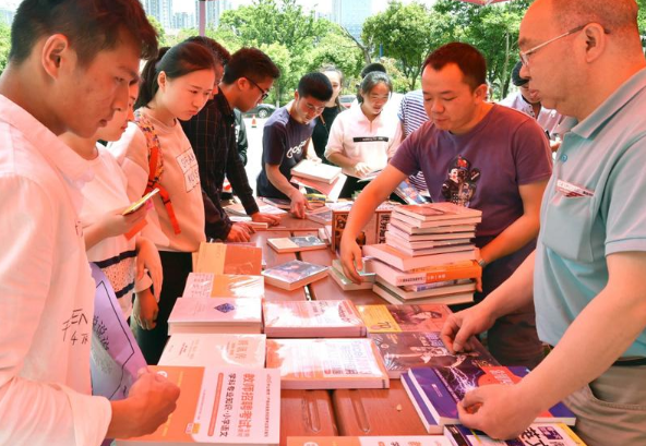 400分就能上的军校，毕业包分配，各大部队抢着要