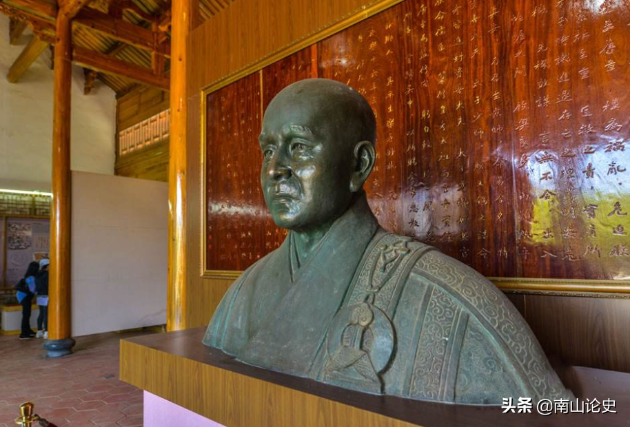 “锁龙井”内铁链一动，井内便会传出异动，原来是这里暗藏玄机