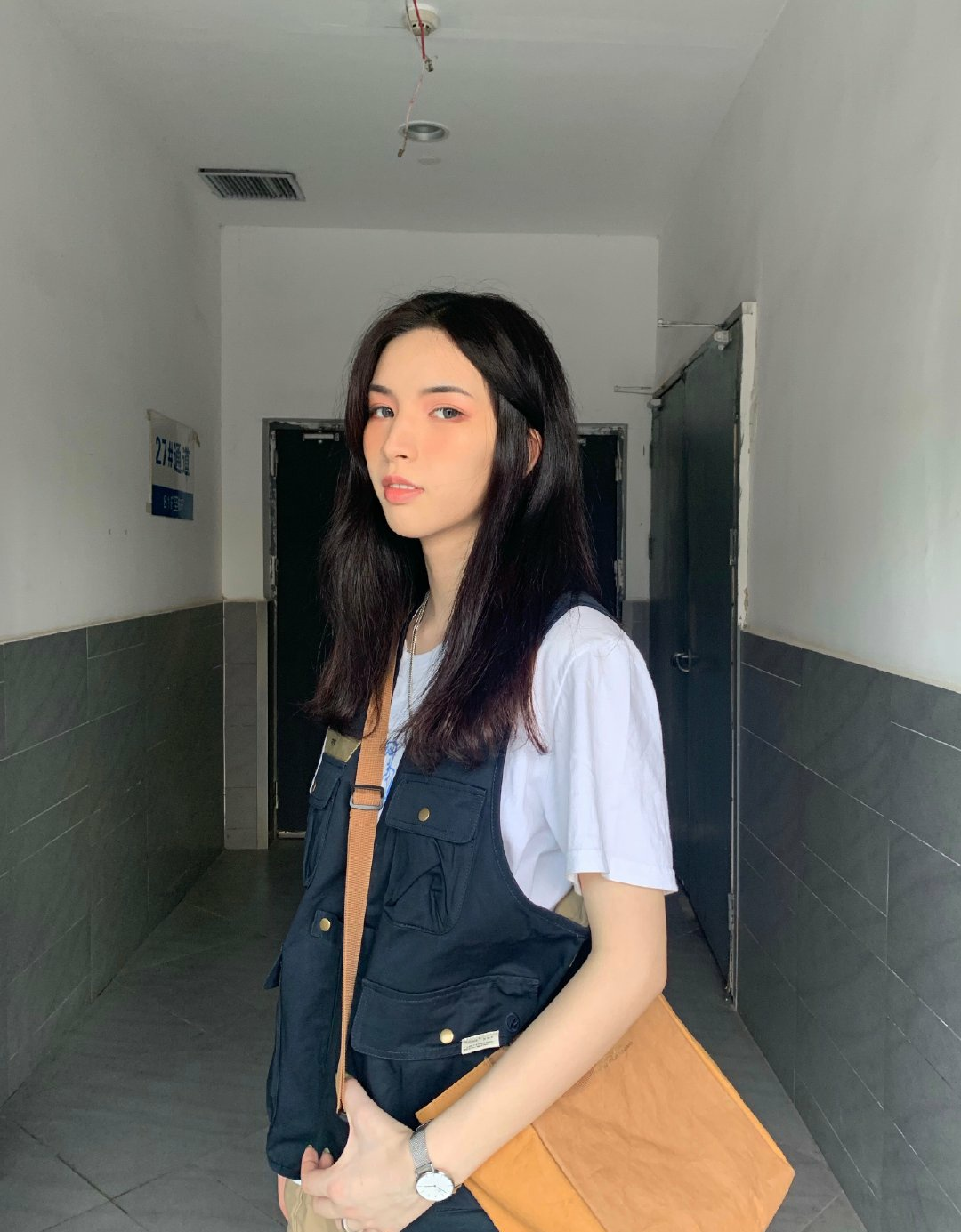 时尚博主囍妹儿，分享大学生时尚穿搭，四种风格简约时尚，超美