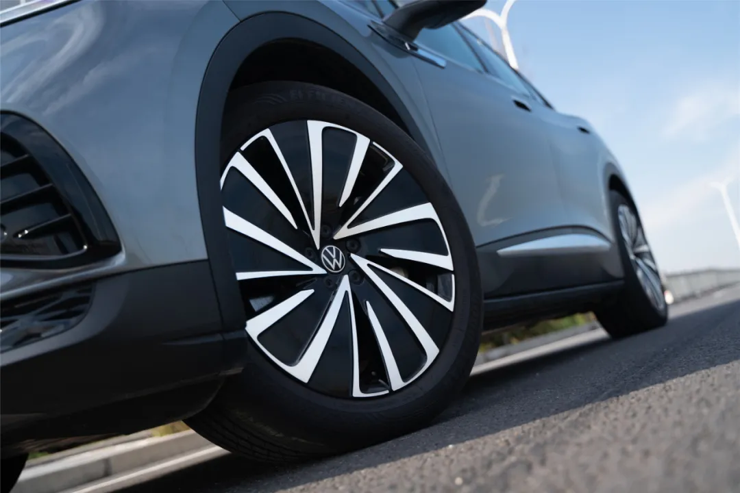 预算20-30万买电动车，看大众ID.就够了吗？