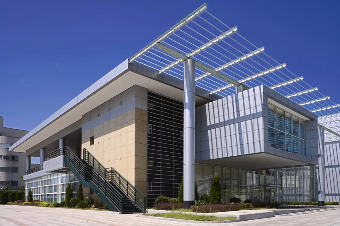 医疗建筑在城市中发挥什么作用？听清华建筑设计院副院长刘玉龙论