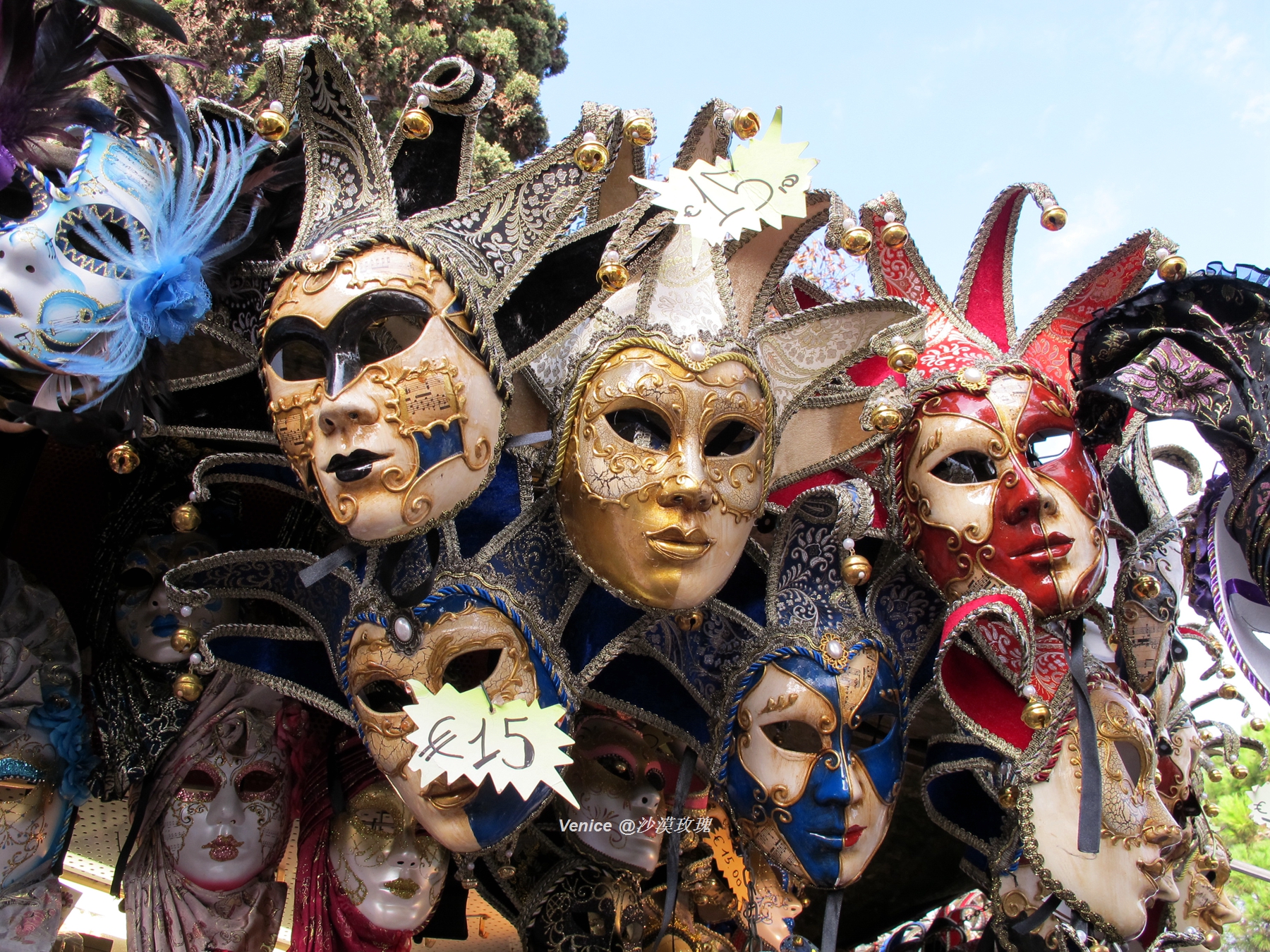 威尼斯面具(威尼斯狂欢节面具大盘点,最怪异的竟然曾是医生的"口罩")