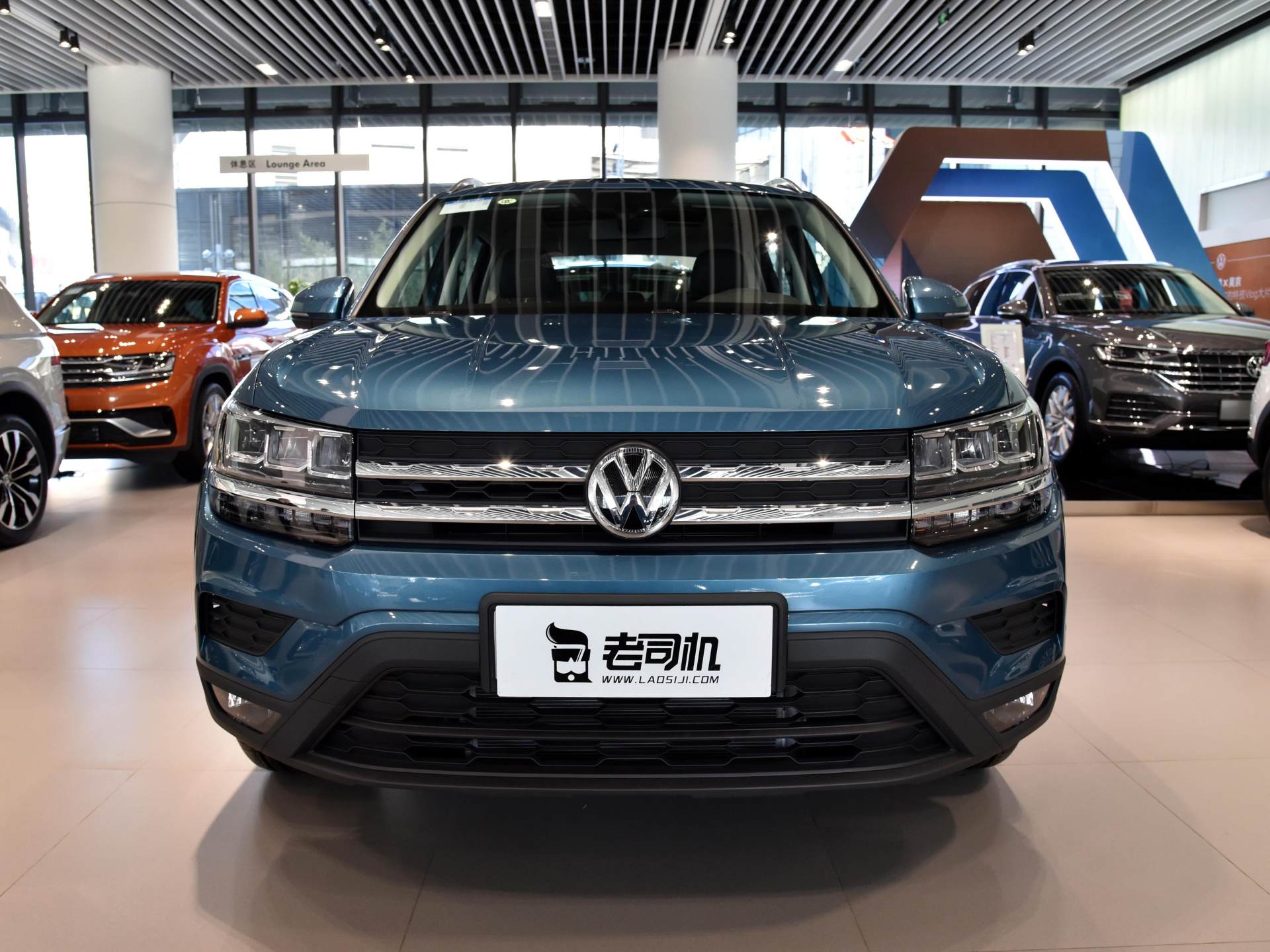 大众"小途昂":气场不输汉兰达,轴距近2米7,才16万