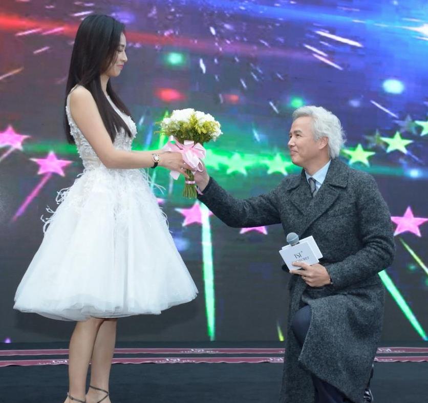 长了一张风情的脸，情史却干净如纸的10位女星，个个旺夫命