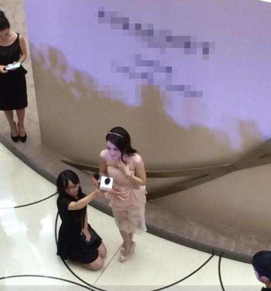 因知画走红，又因让助理下跪跌入谷底，现在杀回一线，秦岚凭什么